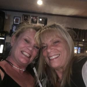 Meet your Posher, Virginia